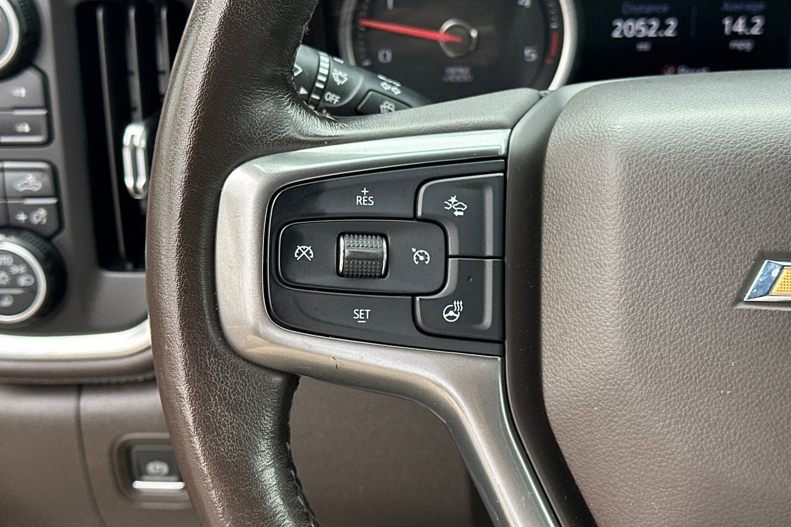 Used 2020 Chevrolet Silverado 2500 LTZ w/ LTZ Premium Package image 32