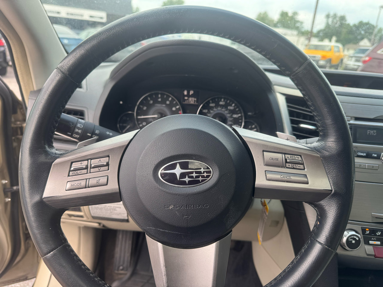 Used 2010 Subaru Outback 2.5i Premium image 16