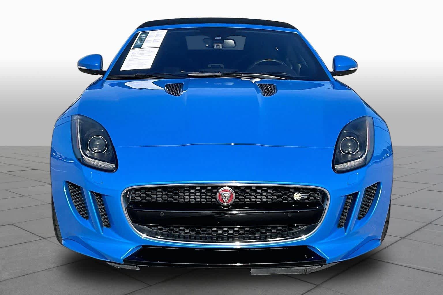 Used 2017 Jaguar F-TYPE S RWD image 4