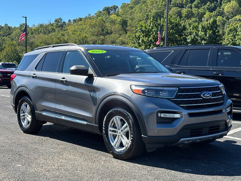 Certified 2023 Ford Explorer XLT w/ Equipment Group 202A AWD/4WD image 29