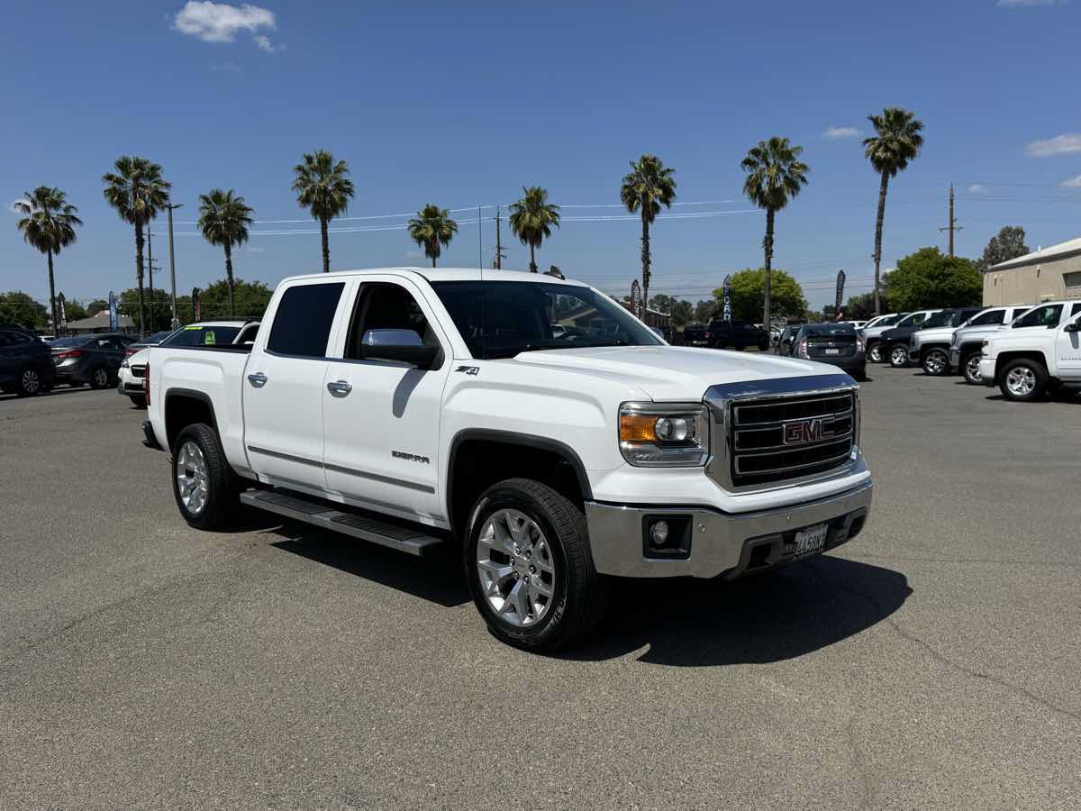 Used 2015 GMC Sierra 1500 SLT w/ SLT Crew Cab Value Package AWD/4WD image 2