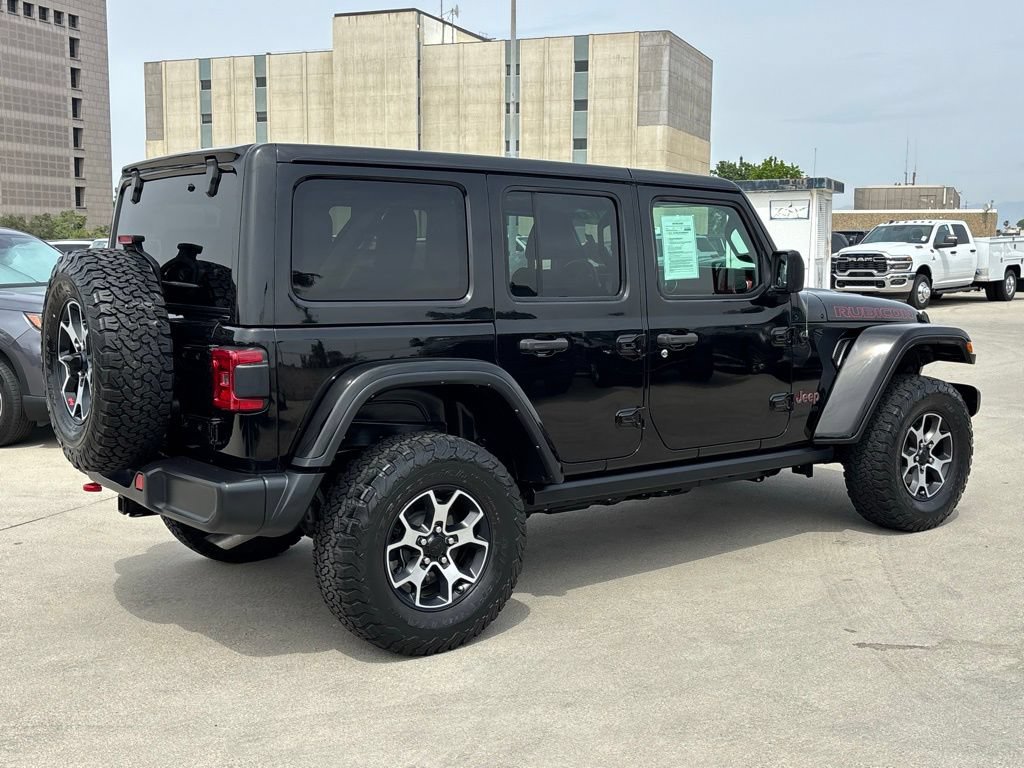 Used 2022 Jeep Wrangler Unlimited Rubicon w/ LED Lighting Group AWD/4WD image 3