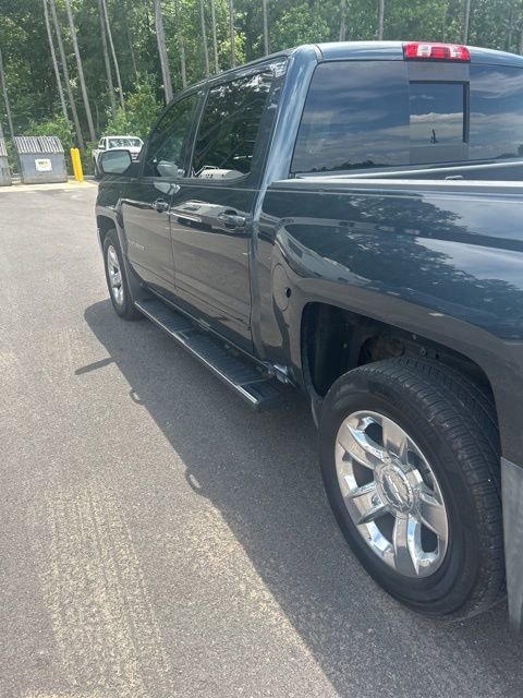Used 2017 Chevrolet Silverado 1500 LT w/ All Star Edition AWD/4WD image 9