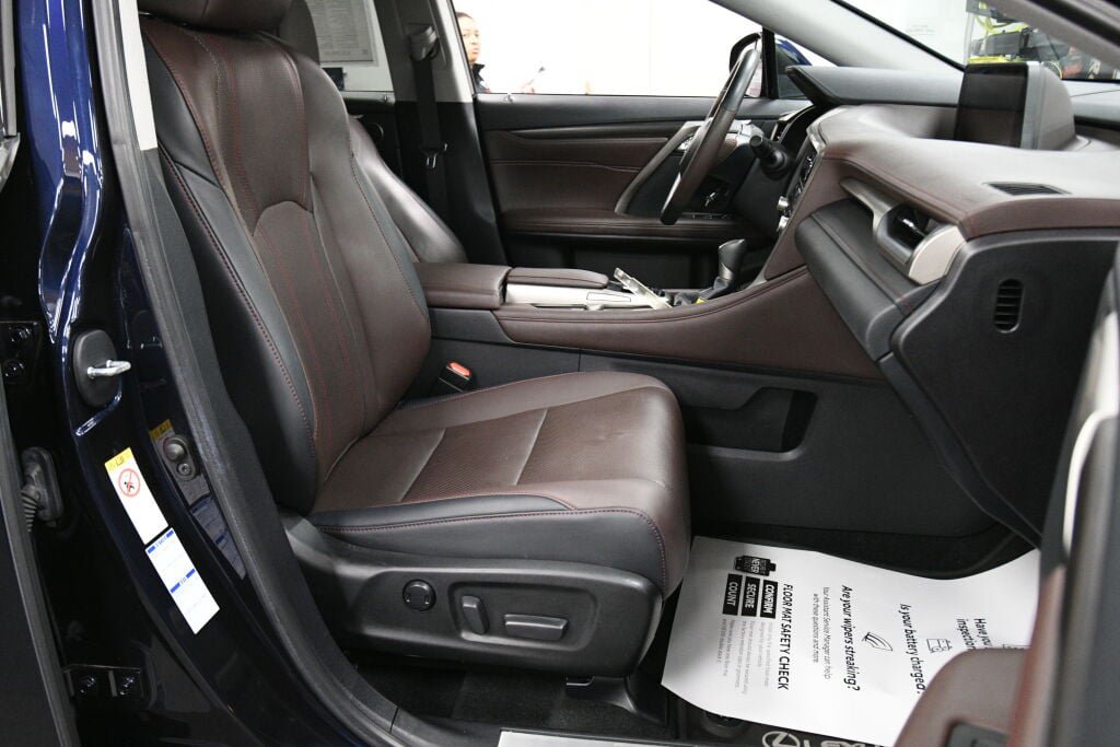 Used 2019 Lexus RX 350 AWD w/ Navigation Package image 28