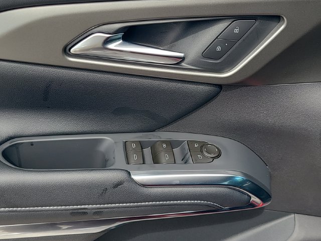 New 2027 Chevrolet Traverse LT w/ Midnight/Sport Edition FWD image 20