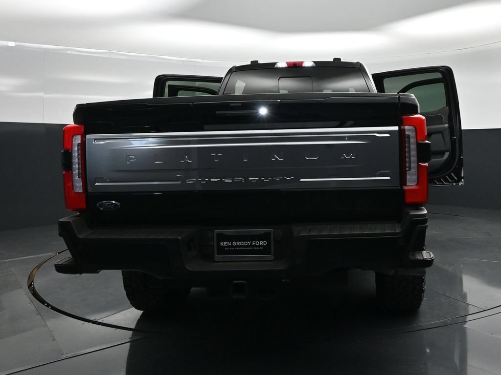 Used 2024 Ford F350 Platinum AWD/4WD image 34