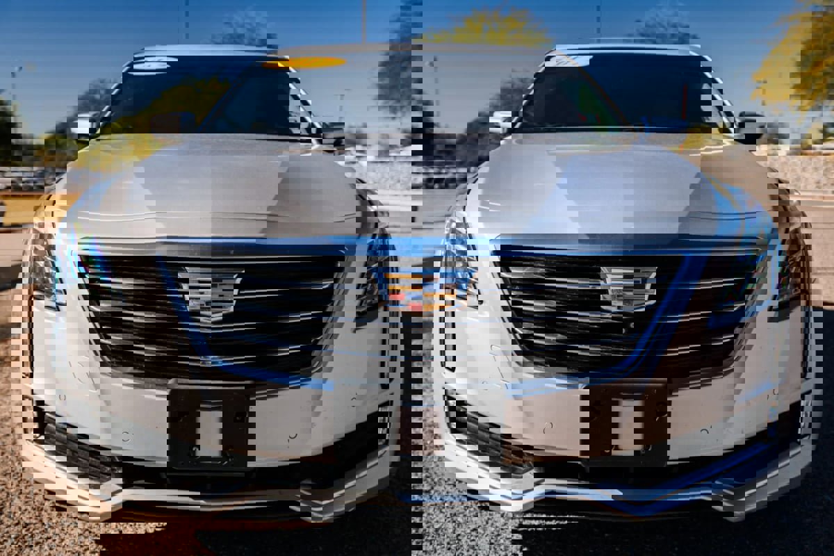 Used 2017 Cadillac CT6 Premium Luxury w/ Comfort Package image 2