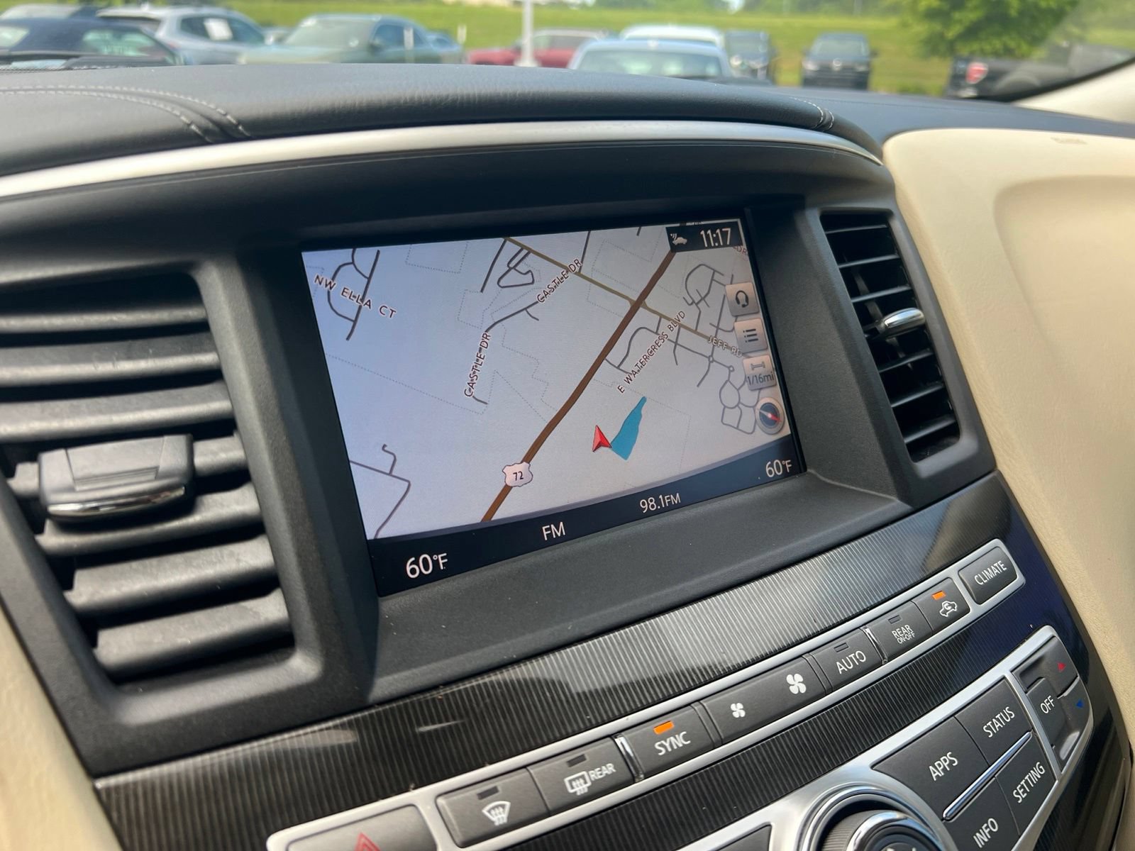 Used 2020 INFINITI QX60 Luxe w/ Essential Package FWD image 16