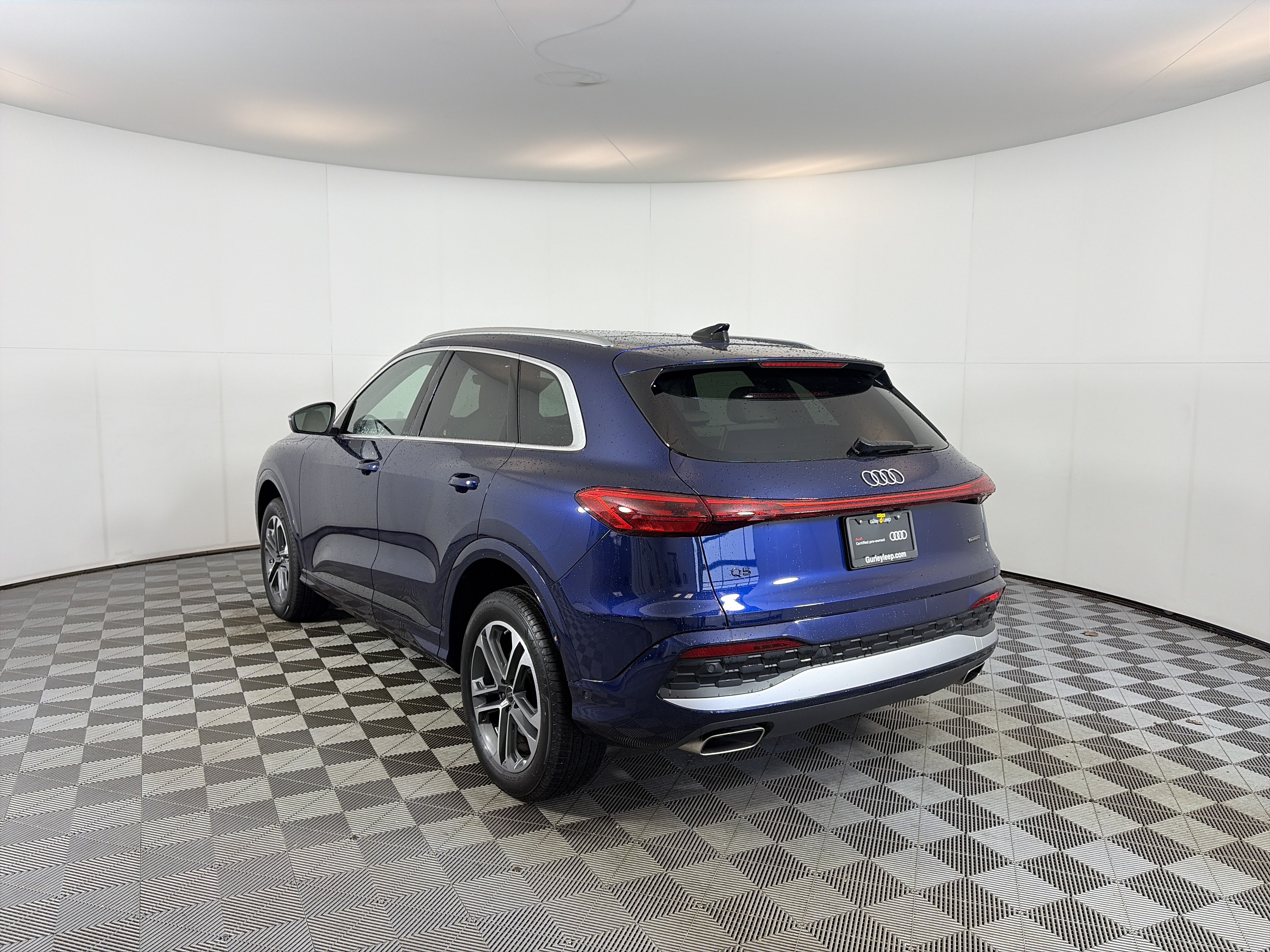 Used 2025 Audi Q5 Premium Plus w/ Premium Plus AWD/4WD image 8