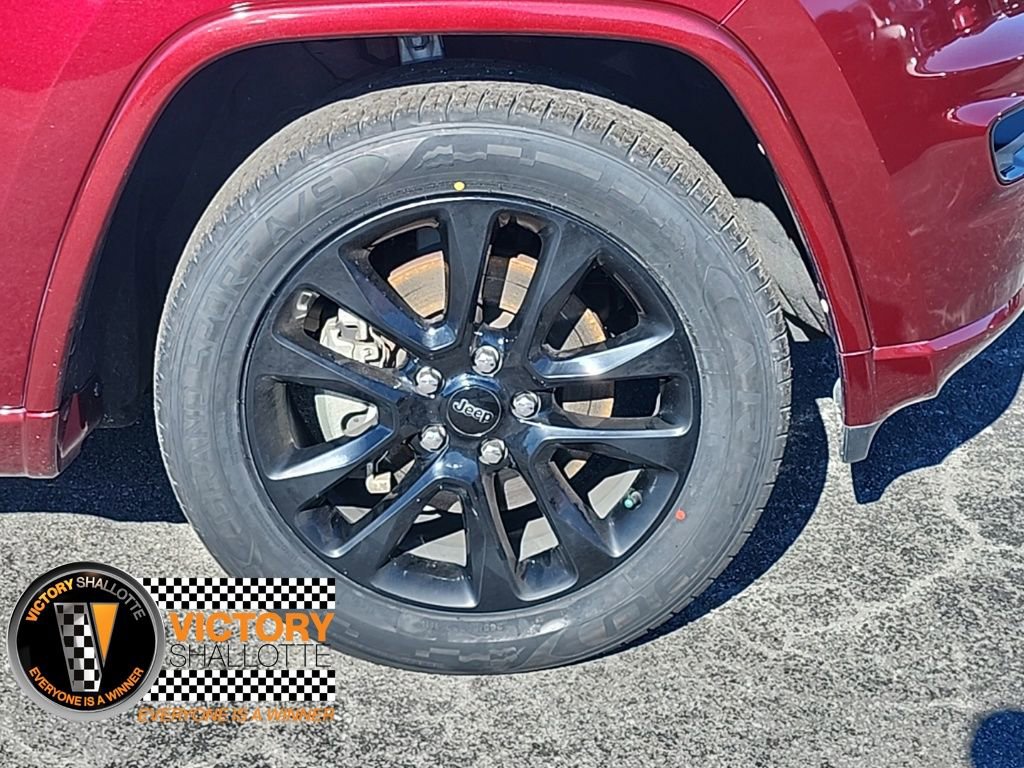 Certified 2022 Jeep Grand Cherokee Laredo X image 26