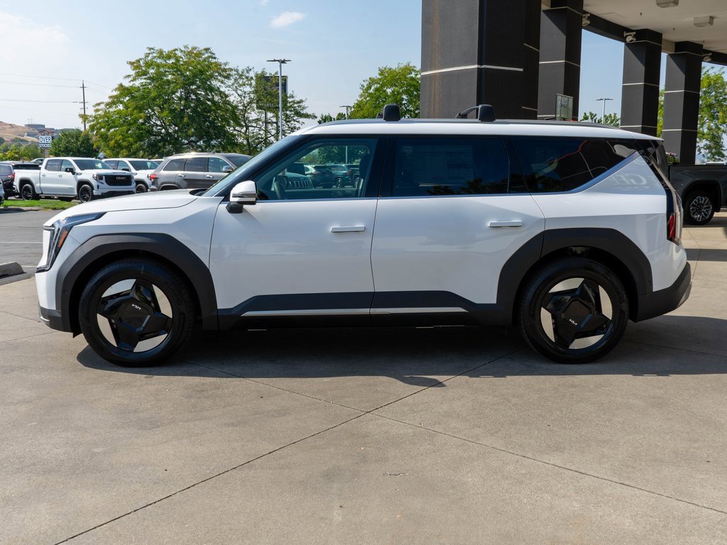 New 2026 Kia EV9 Wind image 4