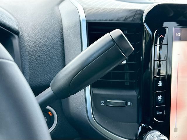 New 2026 RAM 2500 Big Horn AWD/4WD image 13