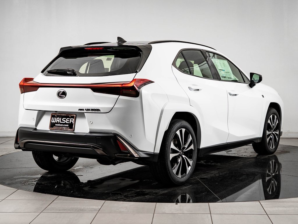 New 2025 Lexus UX 300h AWD image 7