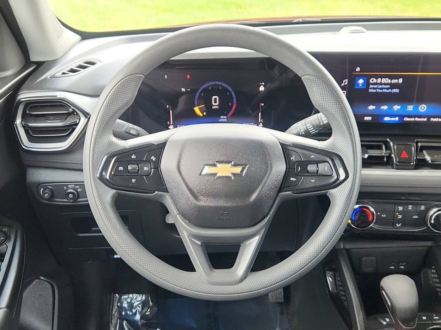 Used 2025 Chevrolet TrailBlazer LT AWD/4WD image 33