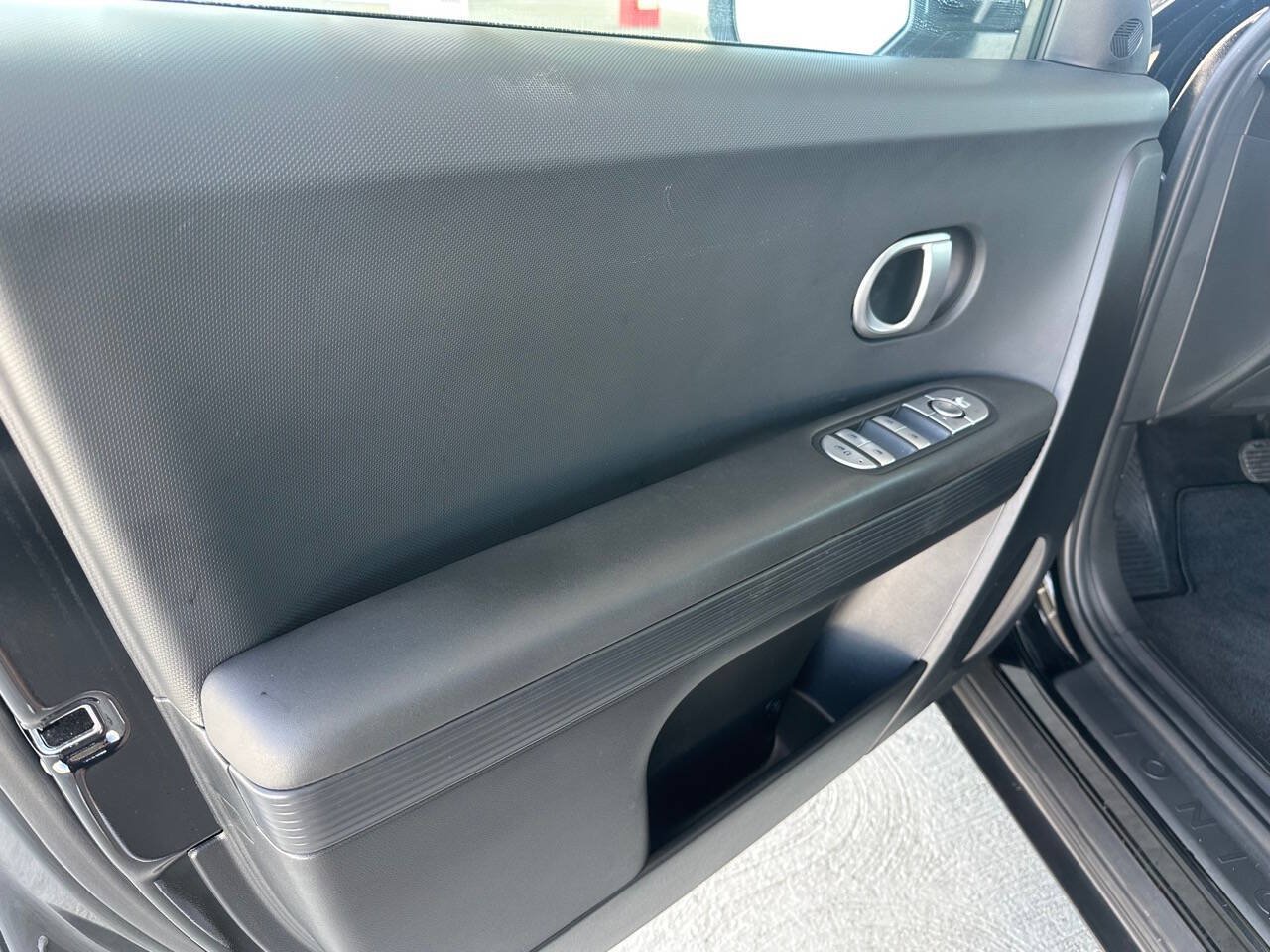 Used 2024 Hyundai Ioniq 5 SEL RWD image 11