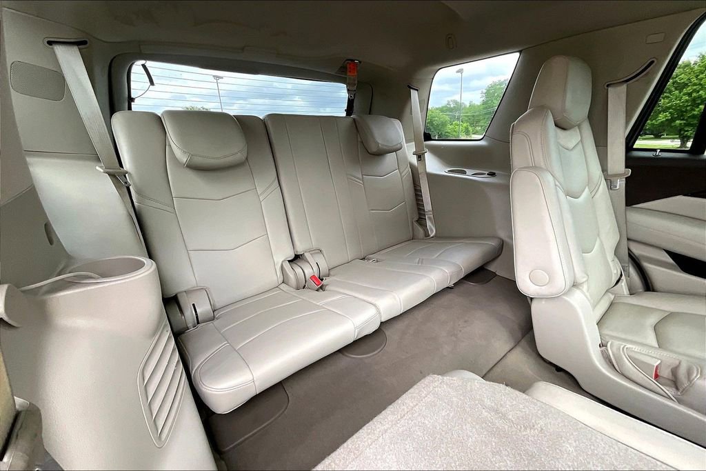 Used 2016 Cadillac Escalade Premium AWD/4WD image 27