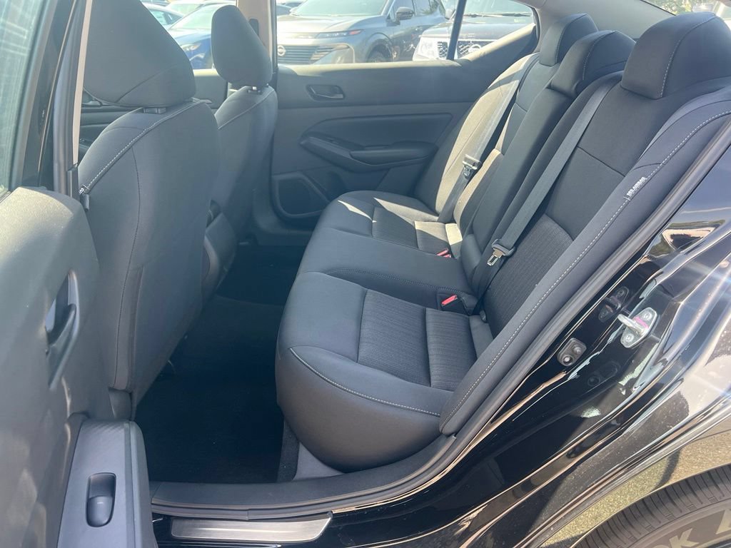 Certified 2025 Nissan Altima 2.5 S FWD image 14