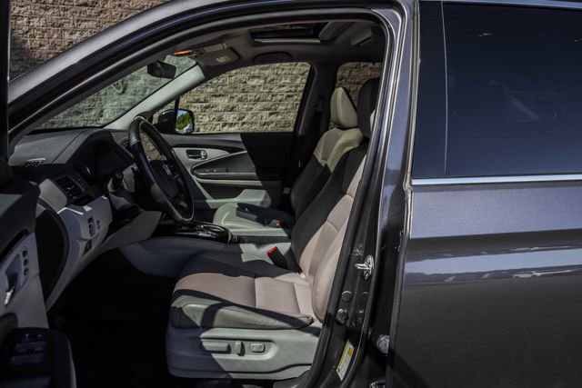 Used 2019 Honda Pilot Touring image 24