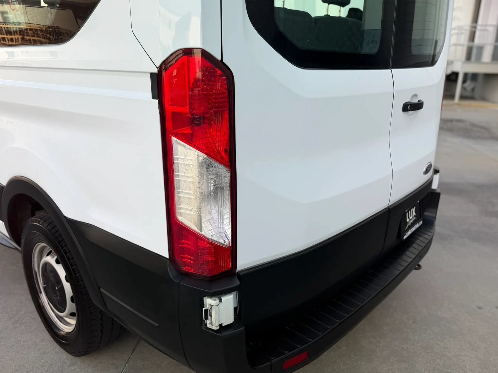 Used 2019 Ford Transit 150 XL RWD image 11