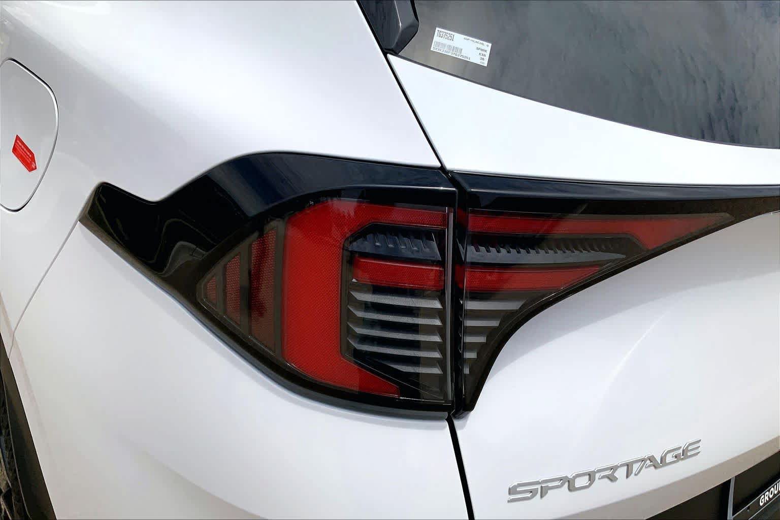 Certified 2026 Kia Sportage EX FWD image 58