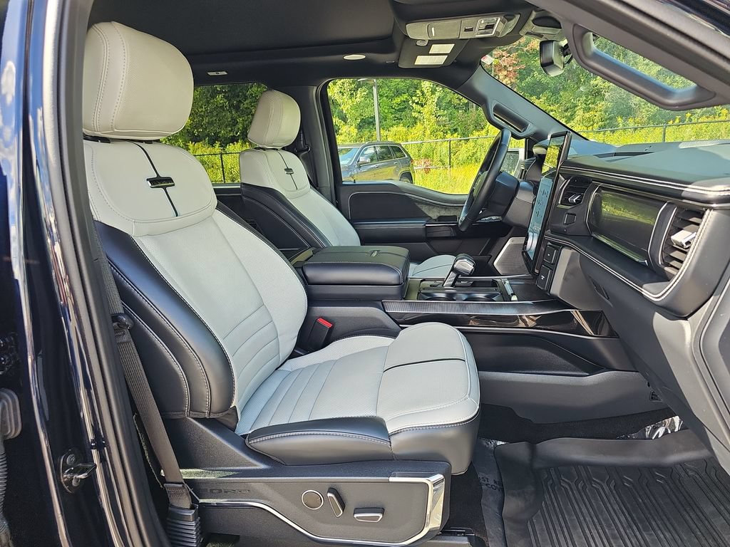 Used 2023 Ford F150 Lightning Platinum AWD/4WD image 11