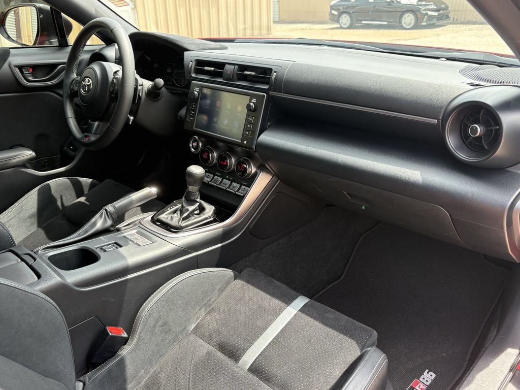 Used 2023 Toyota GR86 Premium RWD image 25