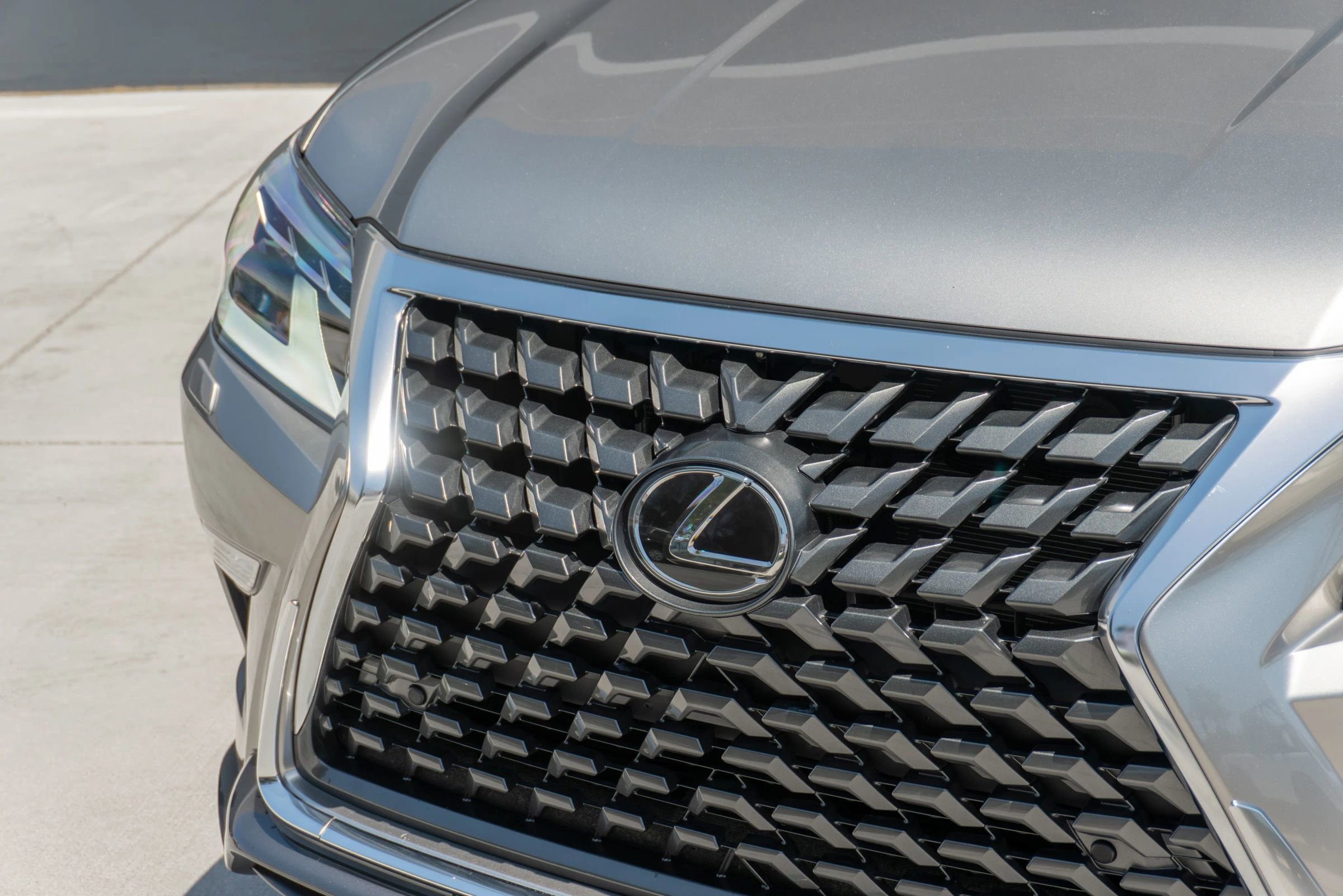 Used 2022 Lexus GX 460 Premium w/ Accessory Package AWD/4WD image 36