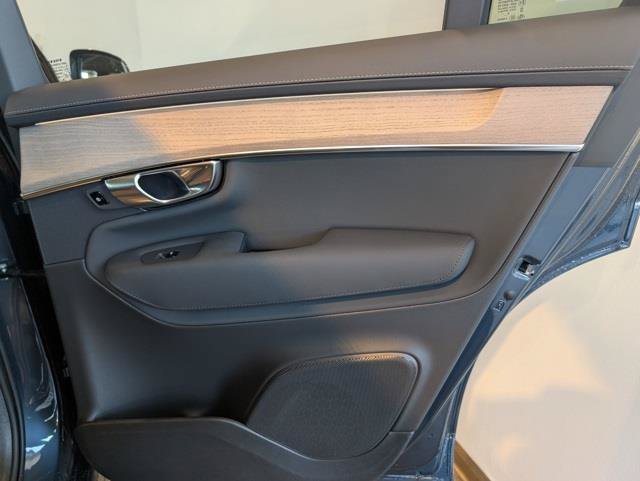 New 2026 Volvo XC90 B6 Plus w/ Protection Package AWD/4WD image 25
