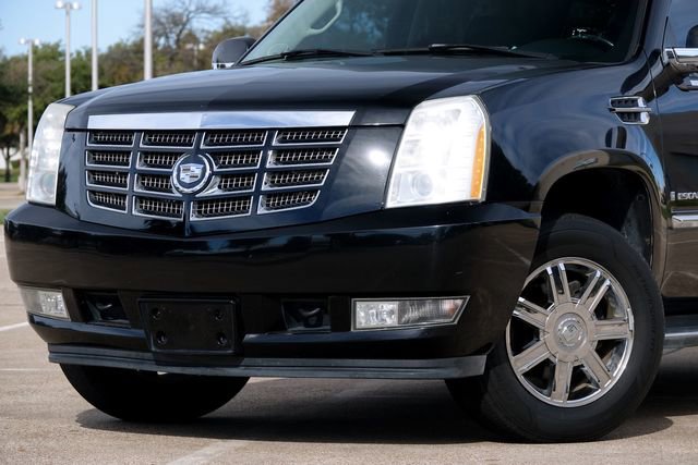 Used 2007 Cadillac Escalade 2WD w/ Information Package image 10