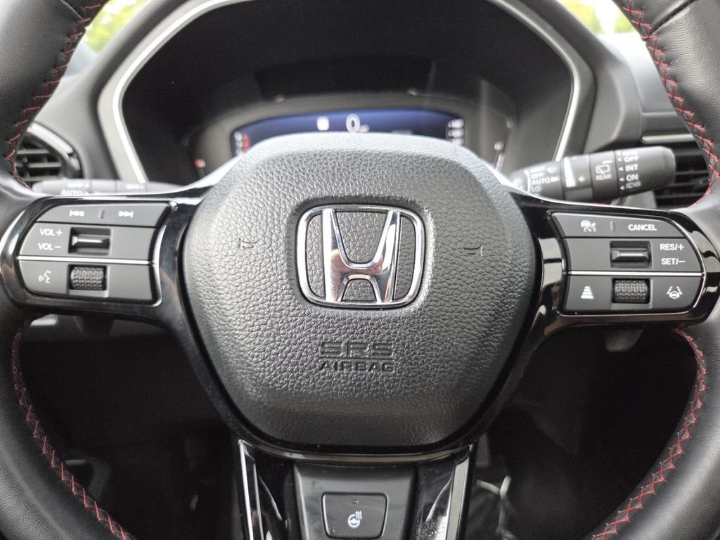 Certified 2025 Honda Pilot Black Edition image 38