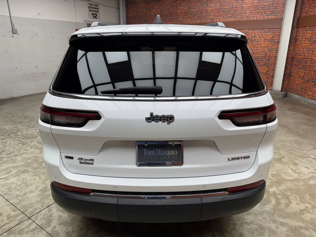 Used 2022 Jeep Grand Cherokee L Limited AWD/4WD image 4