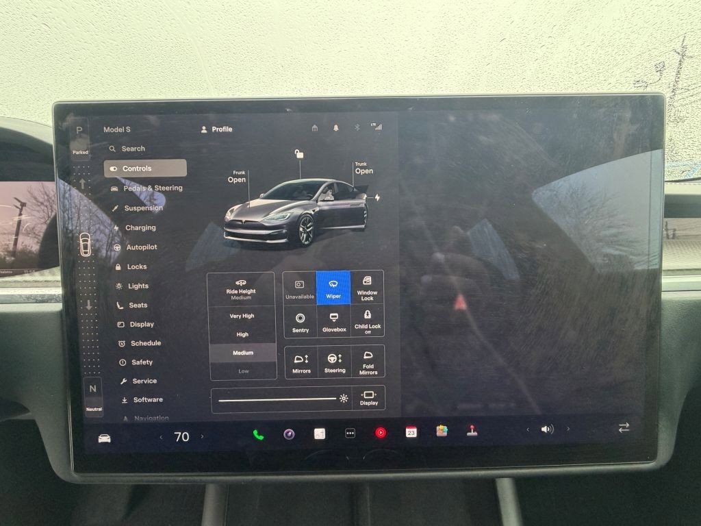 Used 2022 Tesla Model S Plaid image 17