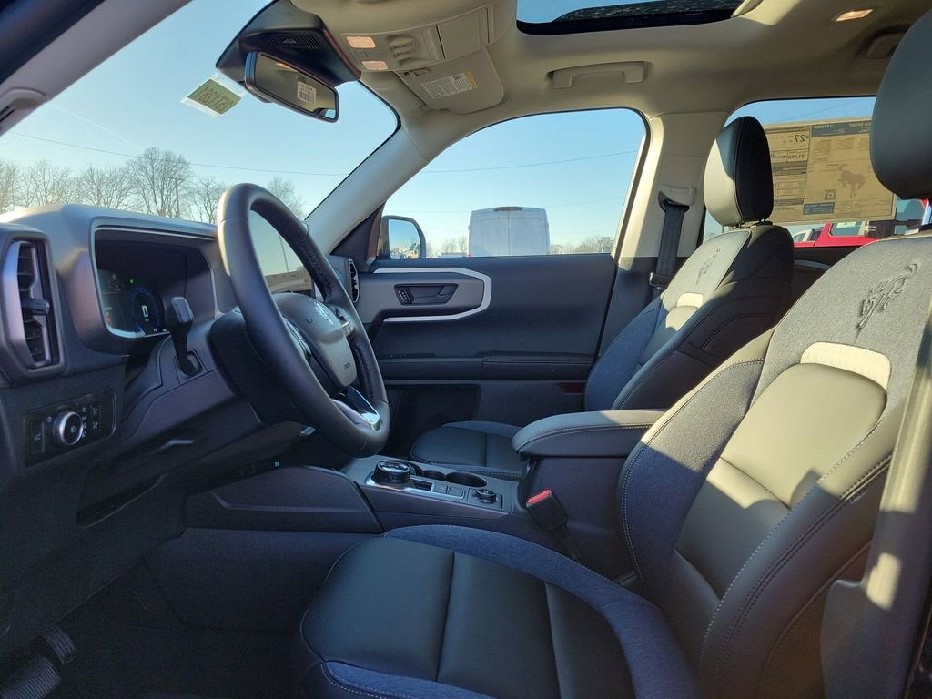 New 2025 Ford Bronco Sport Outer Banks image 16