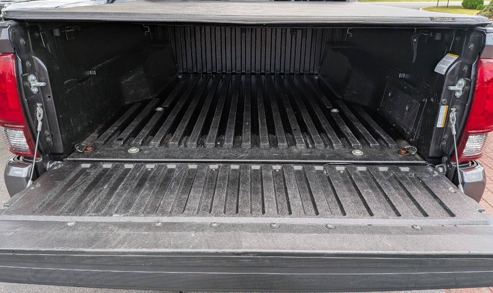 Used 2021 Toyota Tacoma SR AWD/4WD image 10