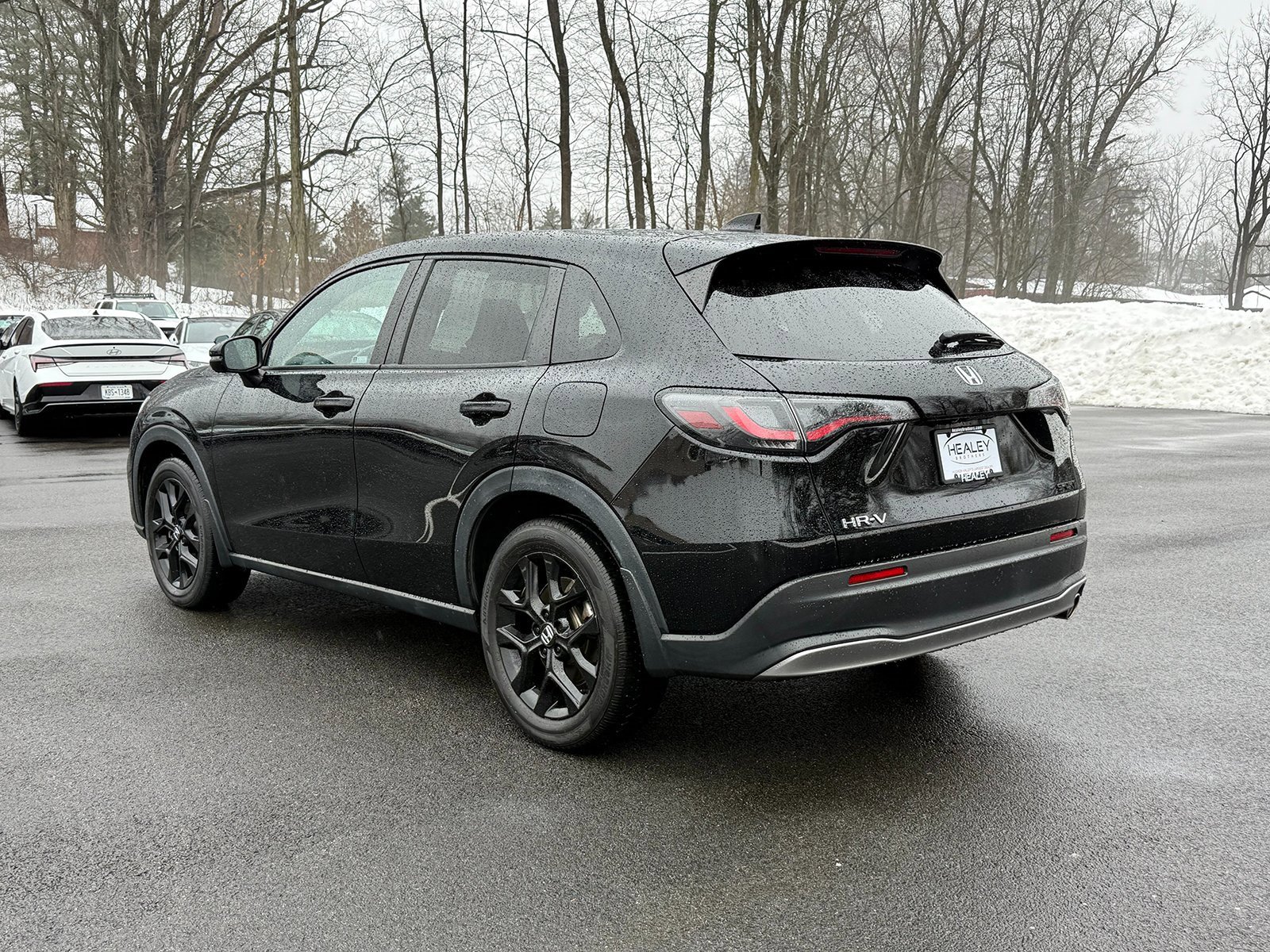 Used 2023 Honda HR-V Sport image 4