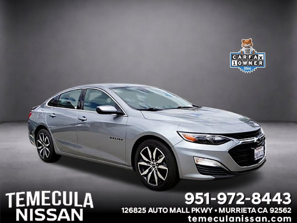 Used 2025 Chevrolet Malibu RS FWD image 1