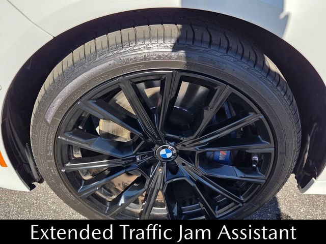 Used 2021 BMW 750i xDrive w/ Executive Package image 21