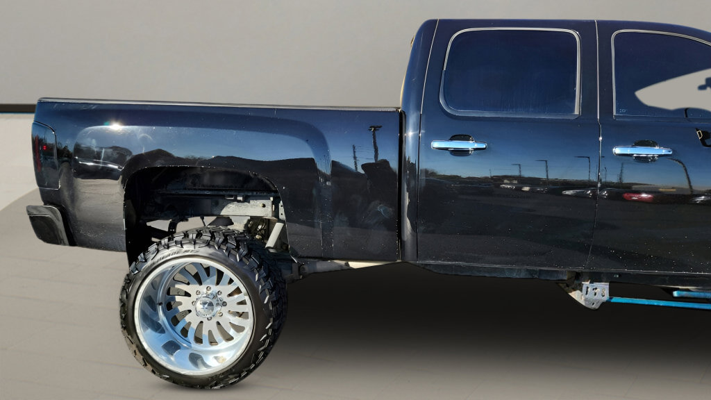 Used 2012 Chevrolet Silverado 2500 LT w/ Texas Edition image 38