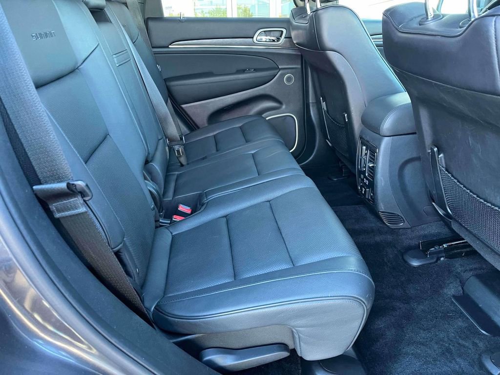 Used 2018 Jeep Grand Cherokee Summit image 19