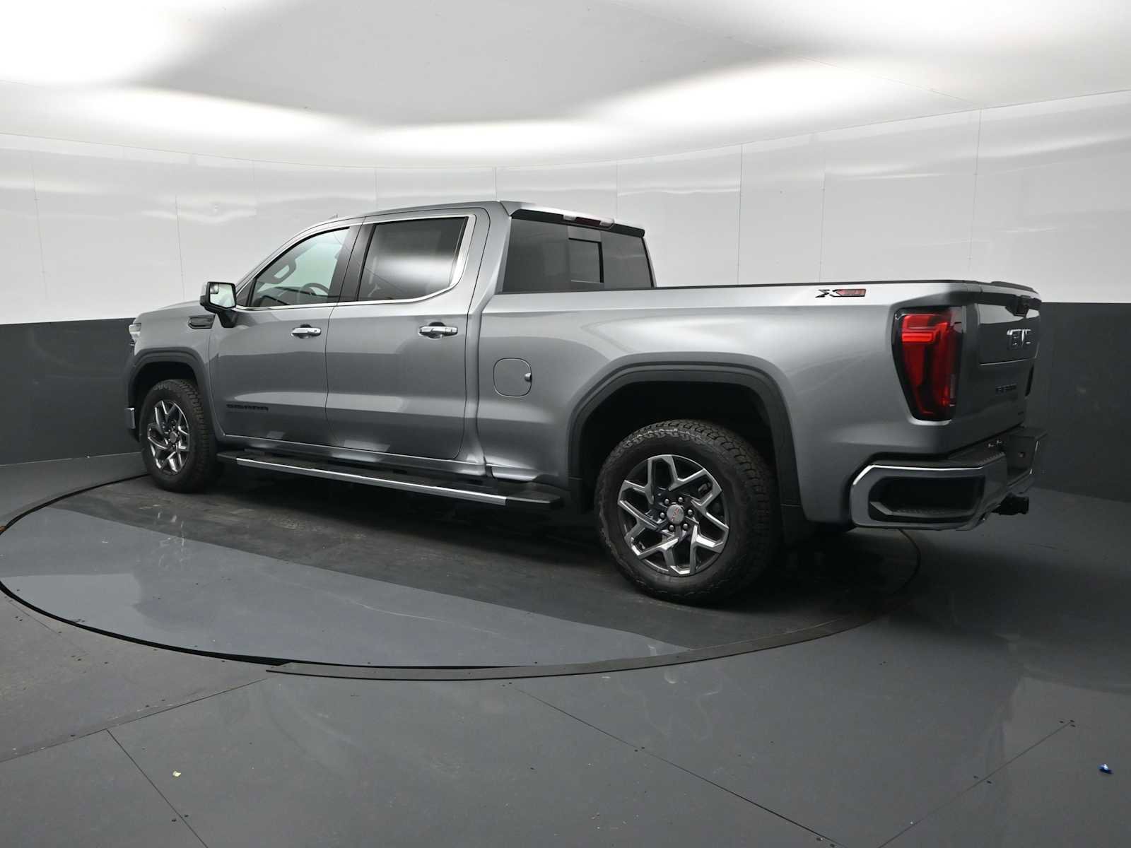 New 2026 GMC Sierra 1500 SLT w/ SLT Convenience Package AWD/4WD image 6