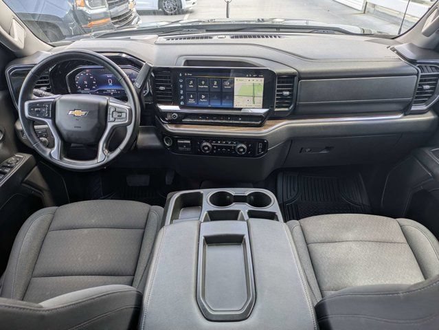 Used 2025 Chevrolet Silverado 1500 LT AWD/4WD image 15