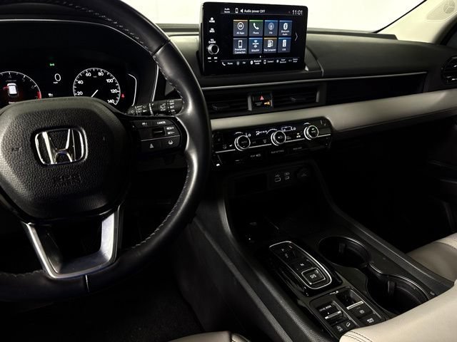 Used 2025 Honda Pilot EX-L image 23