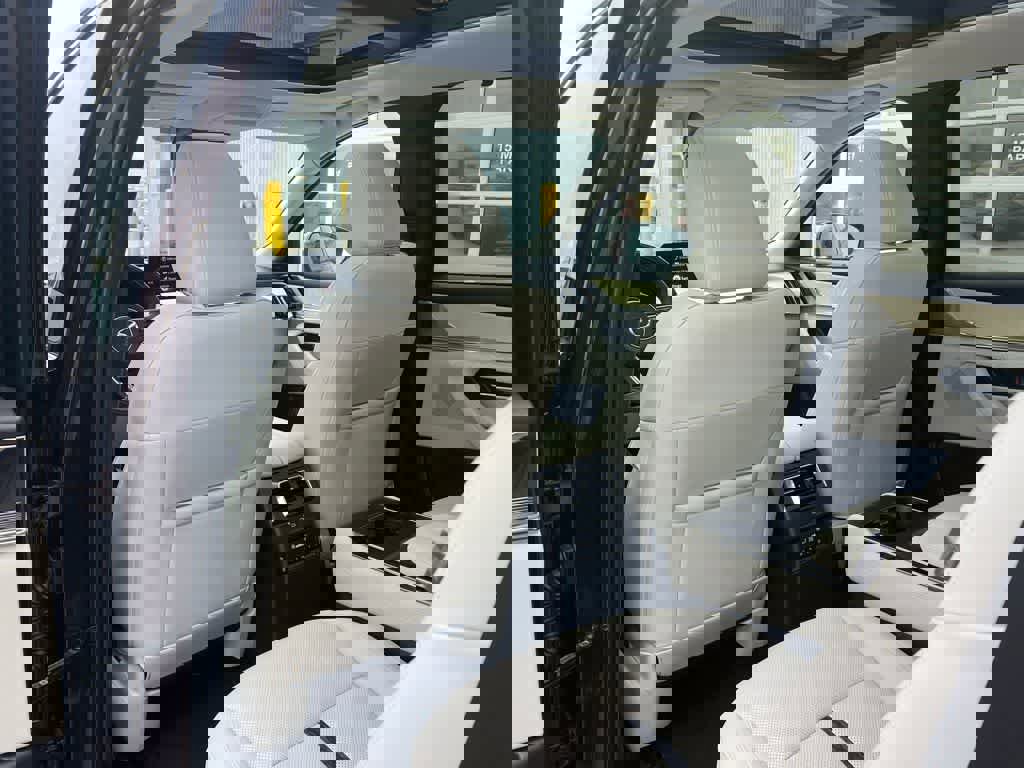 Used 2024 MAZDA CX-90 3.3 Turbo S w/ Premium Plus image 22