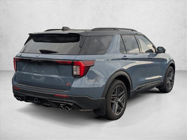 Used 2025 Ford Explorer ST image 5
