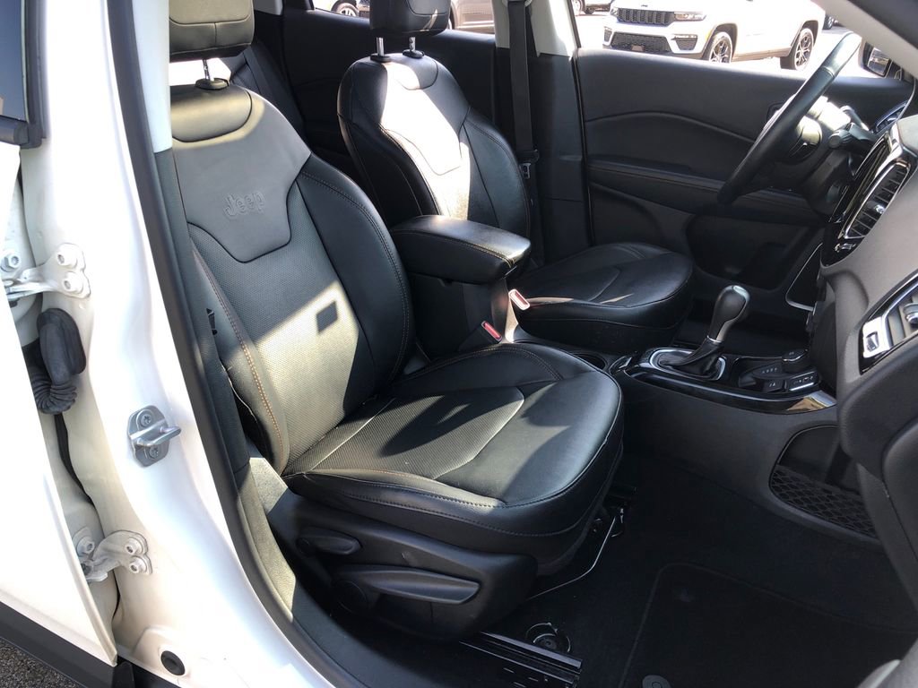 Used 2020 Jeep Compass Limited AWD/4WD image 24