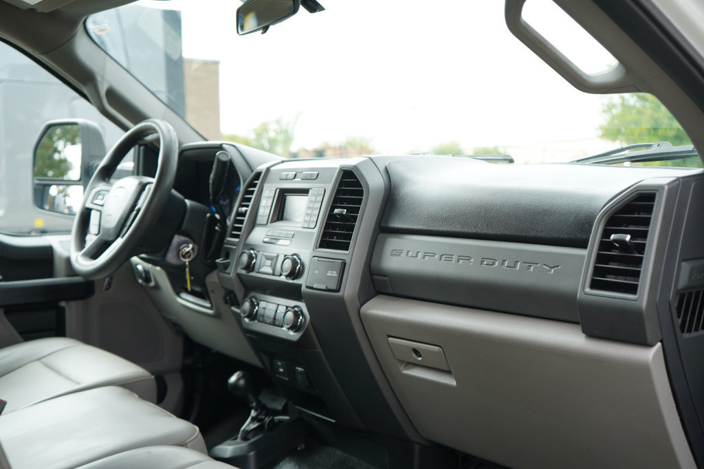 Used 2019 Ford F550 4x4 Regular Cab Super Duty image 16
