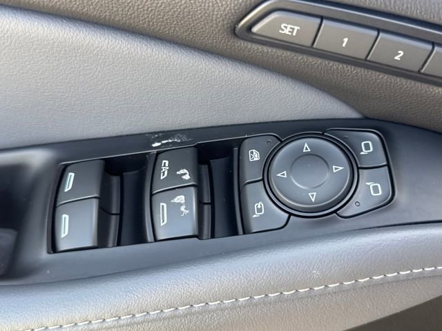 Used 2024 Buick Enclave Premium image 20