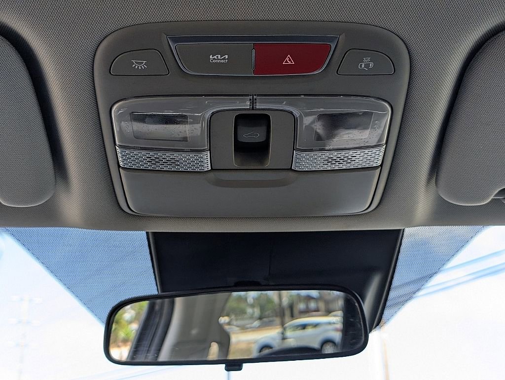 Used 2025 Kia Telluride S image 25