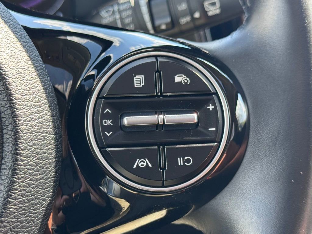 Used 2024 Kia Soul EX w/ Option Group 015 FWD image 32