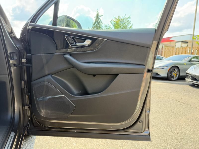 Used 2019 Audi Q7 3.0T Prestige AWD/4WD image 34